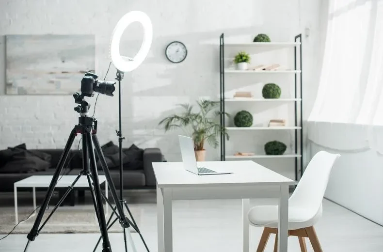 tripod light stand